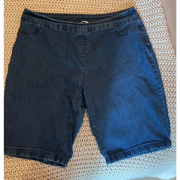 Soft Surroundings Stretch Blue Denim Bermuda Shorts Sz XL - Picture 2 of 8